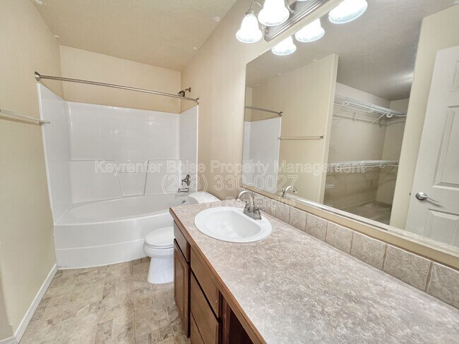 Building Photo - 6523 S Covewood Way