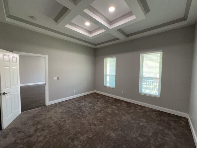 Building Photo - 401 Walton St