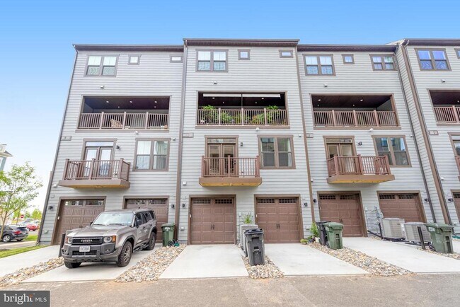 Building Photo - 1614 Kirkman St