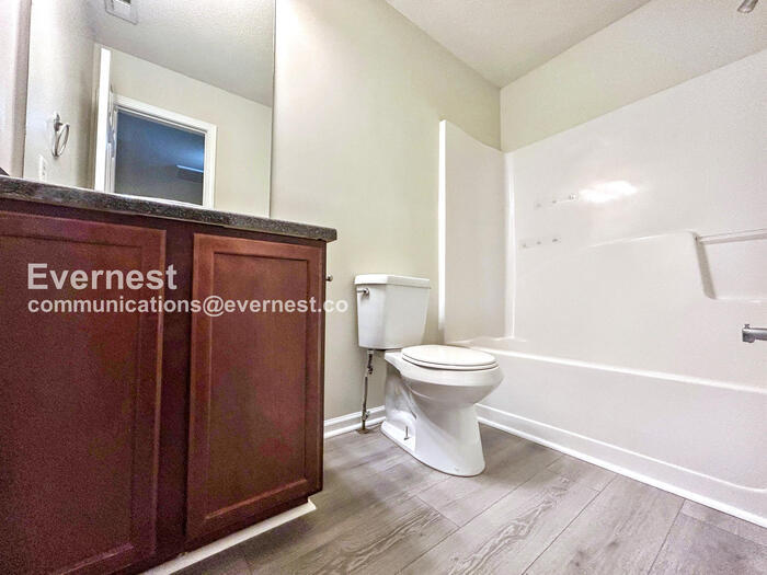 Building Photo - 3039 Broadleaf Trail Rd