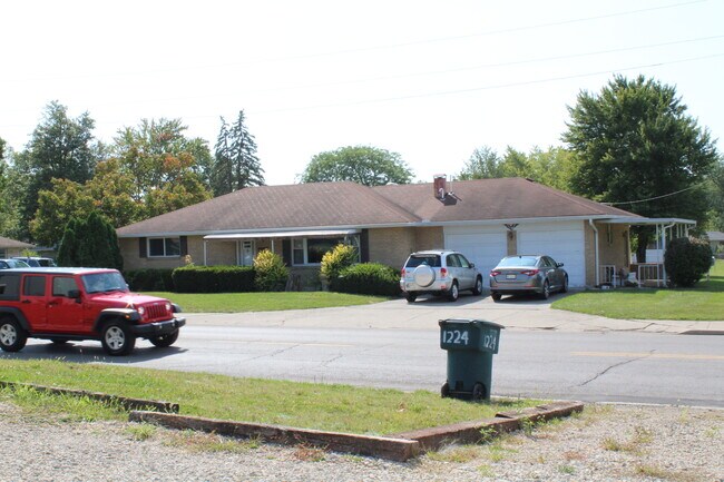 Primary Photo - 1501 N New York Ave
