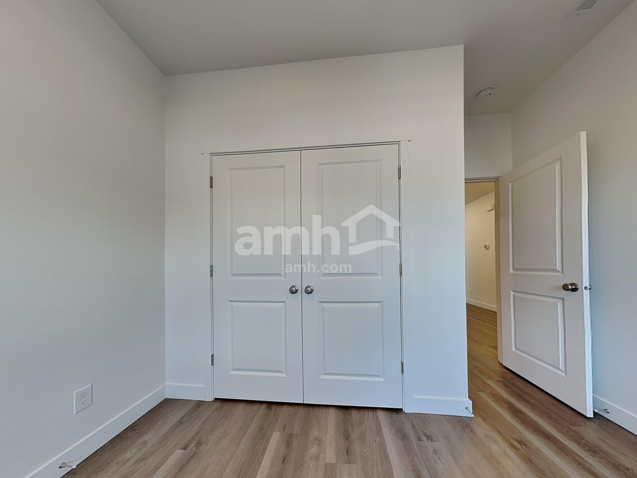 Building Photo - 7820 Selah St SW