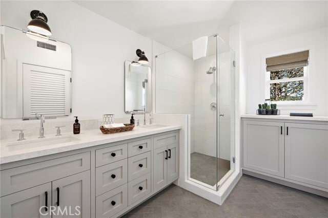 Building Photo - 326 Locust St