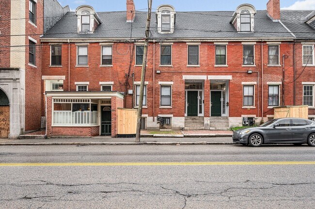 Building Photo - 114 Appleton St