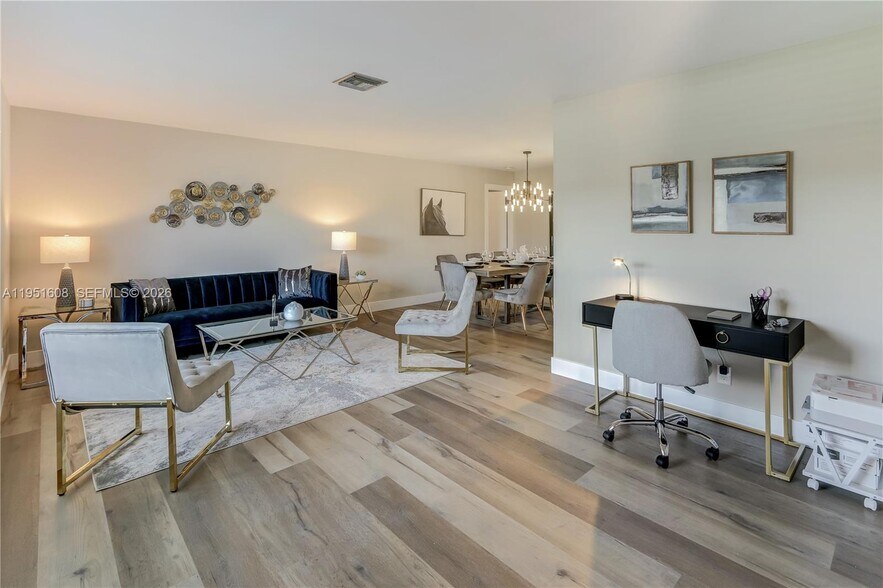 Building Photo - 1130 NW 78th Ter