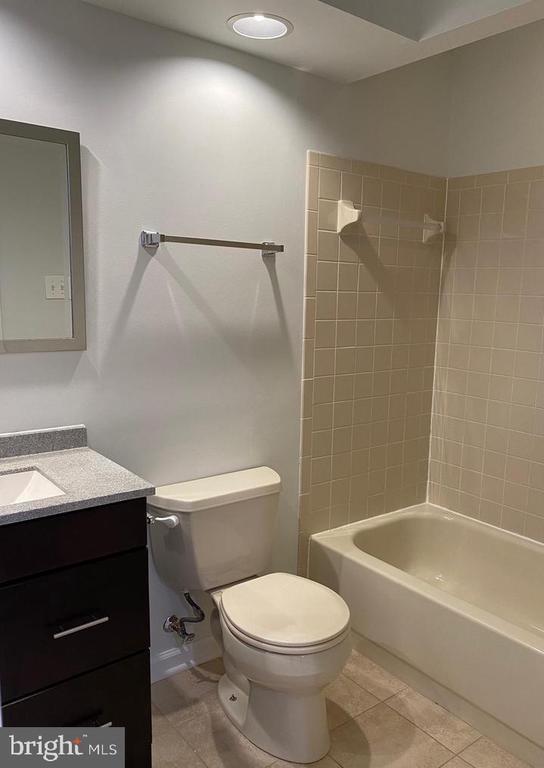 Building Photo - 14564 Woodgate Manor Cir