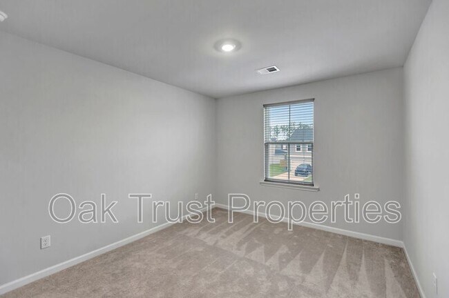 Building Photo - 430 Water Orchid Wy