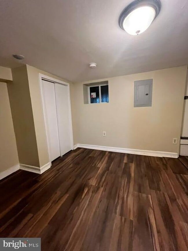 Building Photo - Two Bedroom House In Baltimore City