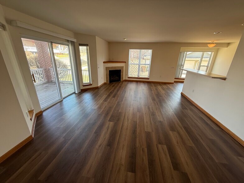 Building Photo - 8217 Mansion Hill Ave