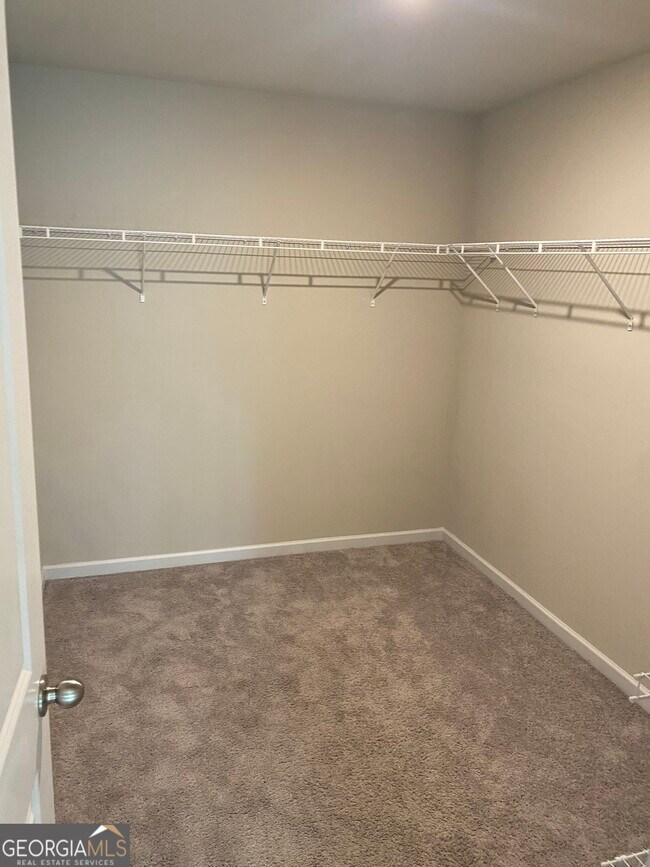 Building Photo - 7055 Mimosa Blf