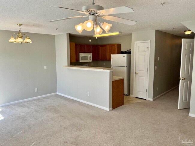 Building Photo - 280 Swaying Pine Ct