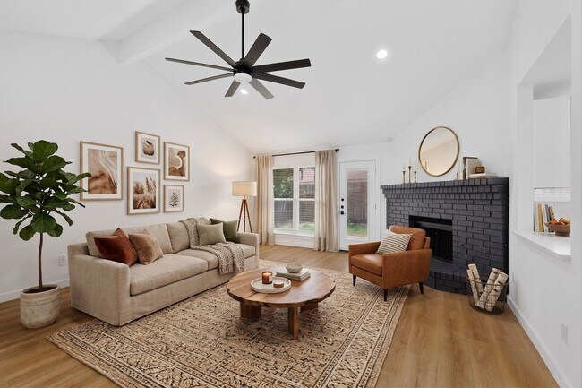 Building Photo - Gem In Flower Mound Waiting On You!!!