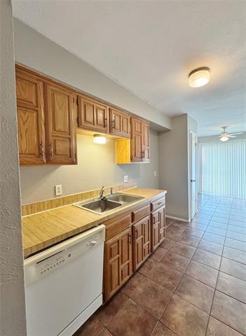Building Photo - 1146 Meadow Creek Dr