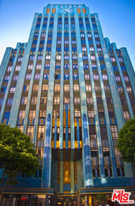 Building Photo - 849 S Broadway