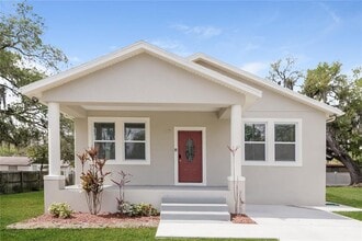 Building Photo - 505 Waller St