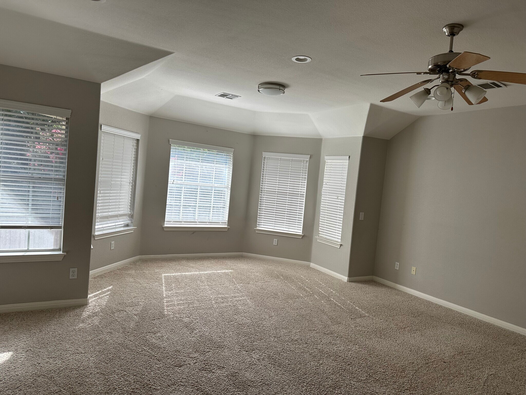 Building Photo - 10416 Canyon Vista Way