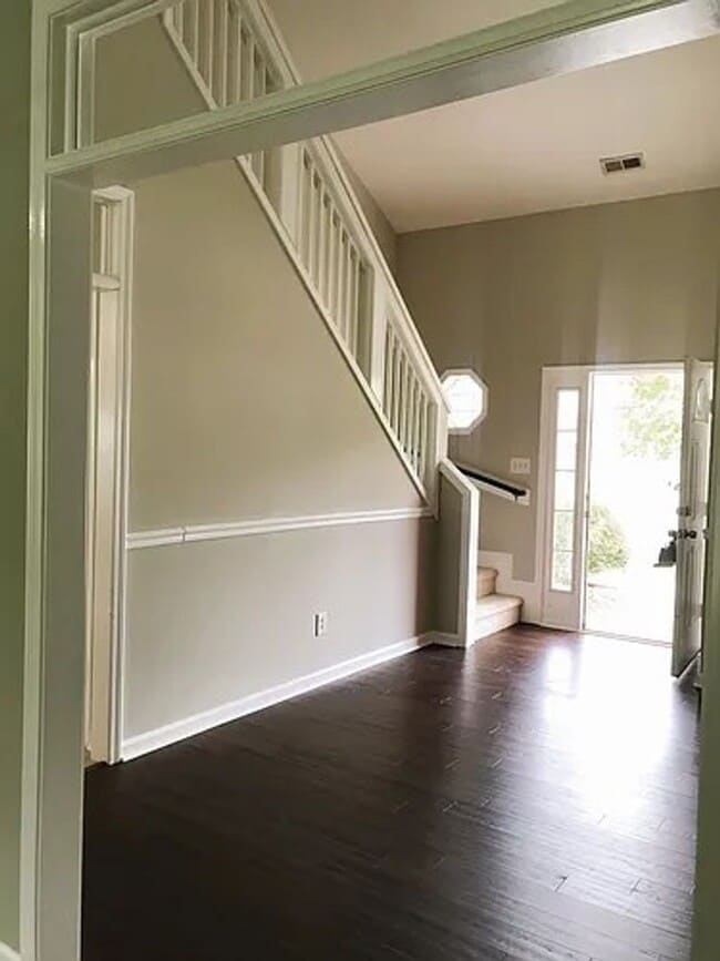 Building Photo - 4 Bedroom 2.5 Bath SF home - COMING SOON!