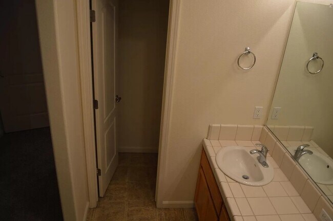 Building Photo - 2860 Blue Oak Ct