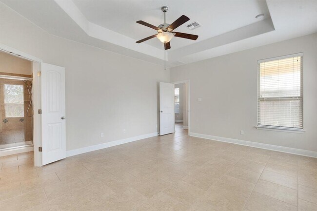 Building Photo - 3215 Honey Peach Way