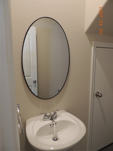 Building Photo - 615 Hayman St