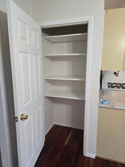 pantry - 8570 Country Club Dr