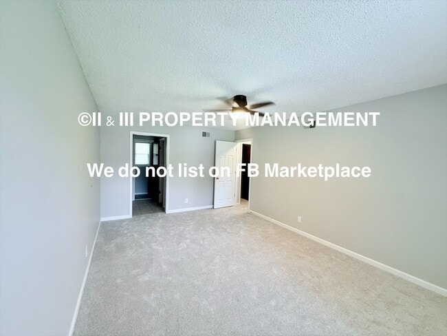 Building Photo - 138 E Nelson Cir