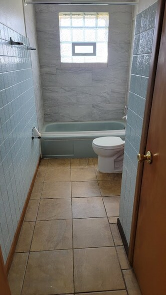 Building Photo - 10167 W Cleveland Ave