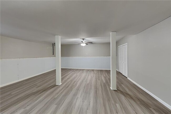 Building Photo - 3408 Spinnaker Way