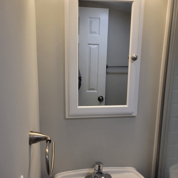 Building Photo - 288 Paulette Dr