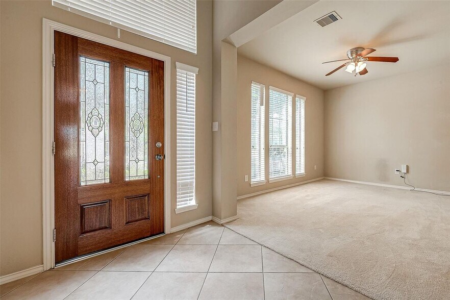 Building Photo - 16010 Juniper Shores Dr