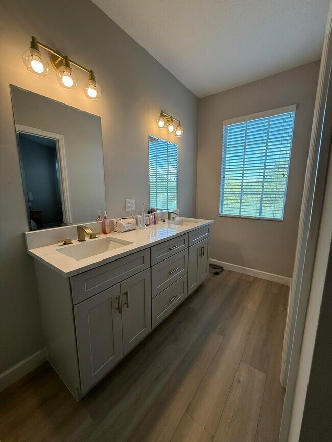 Building Photo - 110 Sea Plum Dr