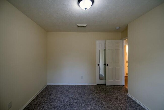 Building Photo - 7626 Painton Ln