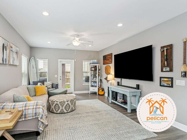 Building Photo - "Spacious 4-Bed Oasis with Granite Elegance in Navarre – 2062 Sq. Ft. of Pure Comfort!"