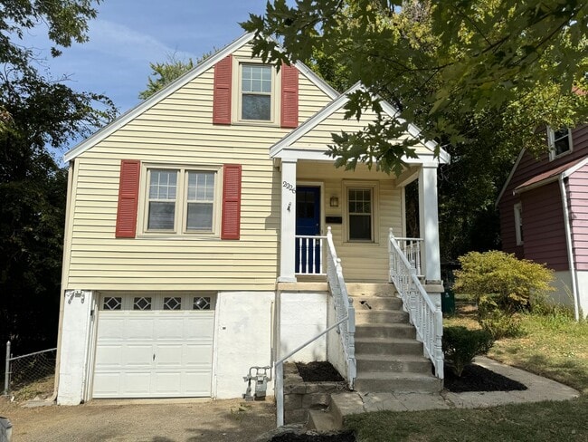 Primary Photo - MT AIRY - Charming 3 bed 1 bath cape cod