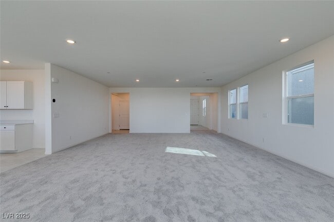 Building Photo - 5632 Hill Spire St