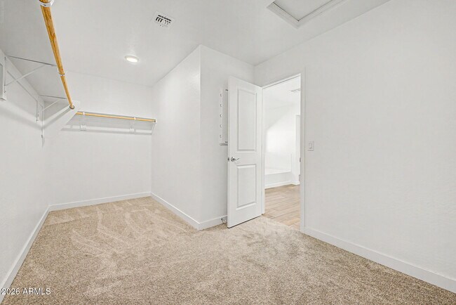 Building Photo - 17057 W Molly Ln