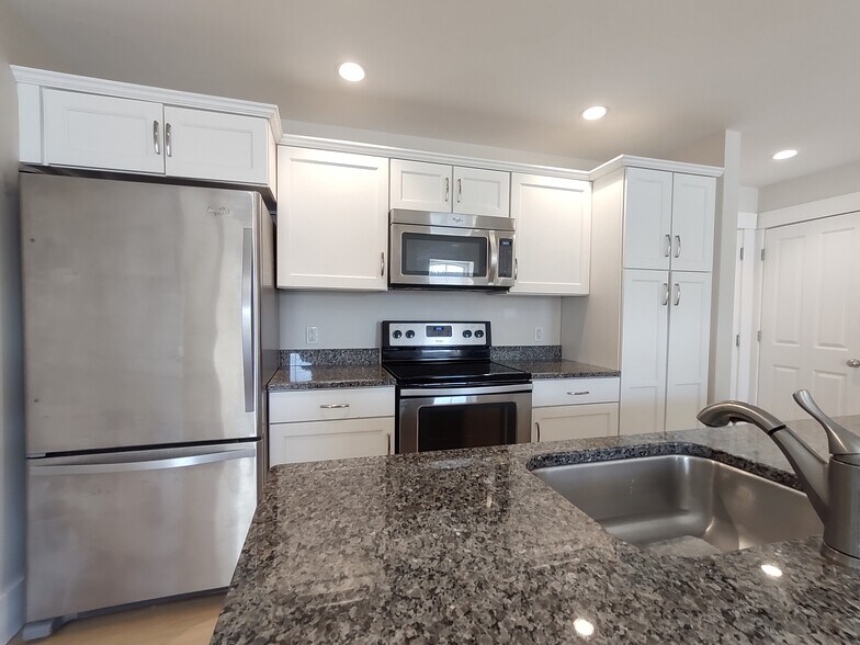 Spacious kitchen - 132 Main St