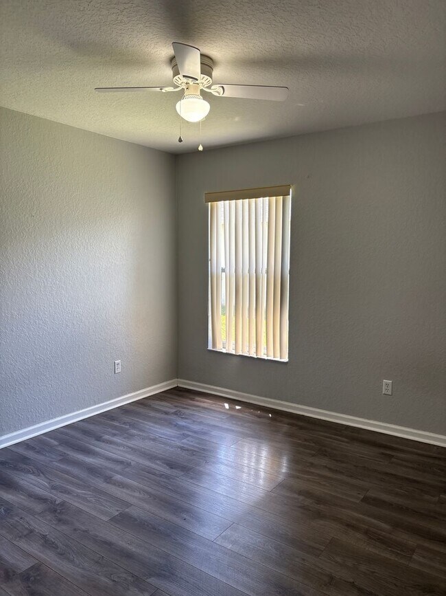Building Photo - Spacious 4 Bedroom Home in Kissimmee, FL!
