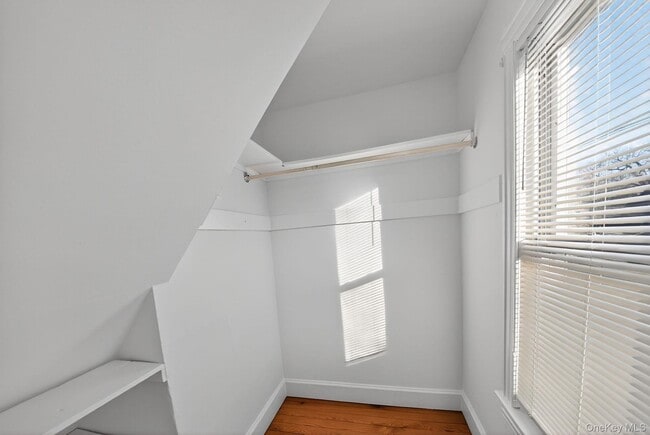 Building Photo - 153 Franklin Ave