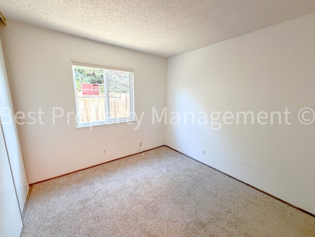 Building Photo - Great Shape Single Family Home near Fremont Bart Station
