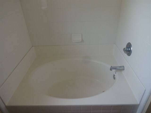 Building Photo - 11550 Deep Springs Dr W