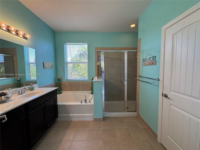 Building Photo - 24921 SW 118 Ct