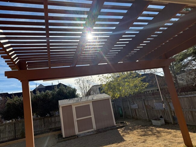 Building Photo - 481 Glenogle Ln