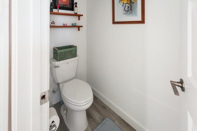 Building Photo - 4787 Navali Dr