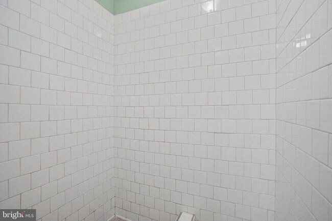 Building Photo - 207 Kennedy St NW