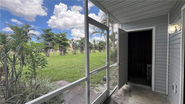 Building Photo - 13160 Kings Point Dr