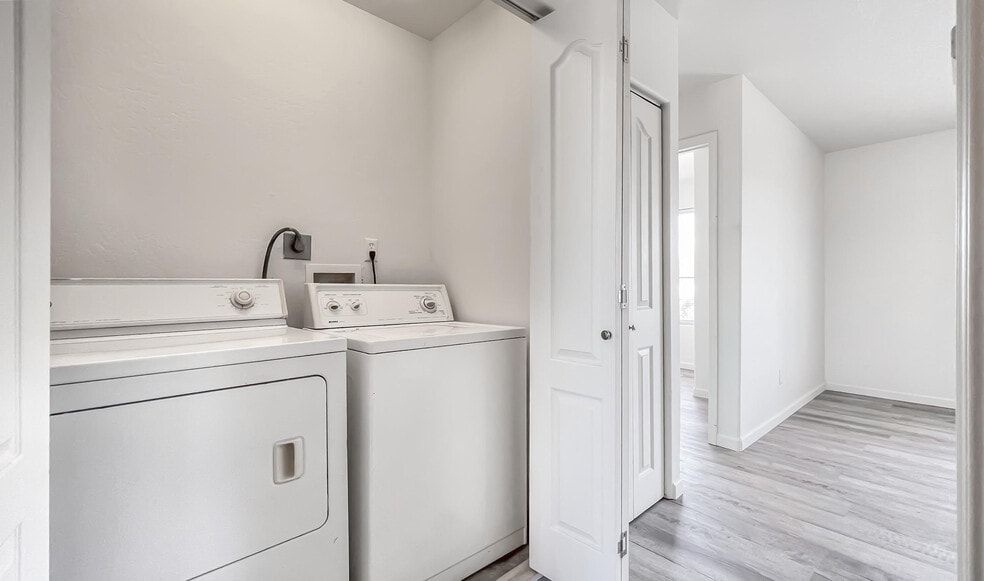 Laundry - 701 Campbell St