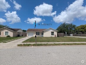 Building Photo - JUST REDUCED!!! Charming, TRUE 3/2/1, 128...