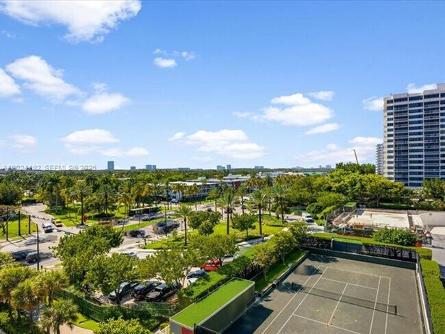 Building Photo - 10185 Collins Ave