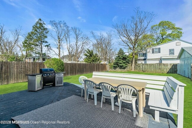 Building Photo - 505 West St